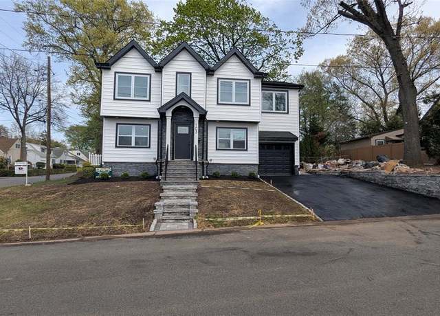 Property at 103 Highwood Dr, Dumont, NJ 07628, 5 beds, 4 baths
