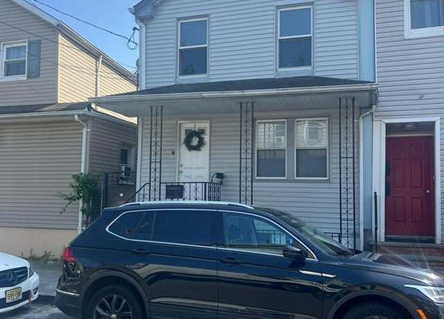 Property at 255 Kinney St, Newark, NJ 07105, 4 beds, 2 baths