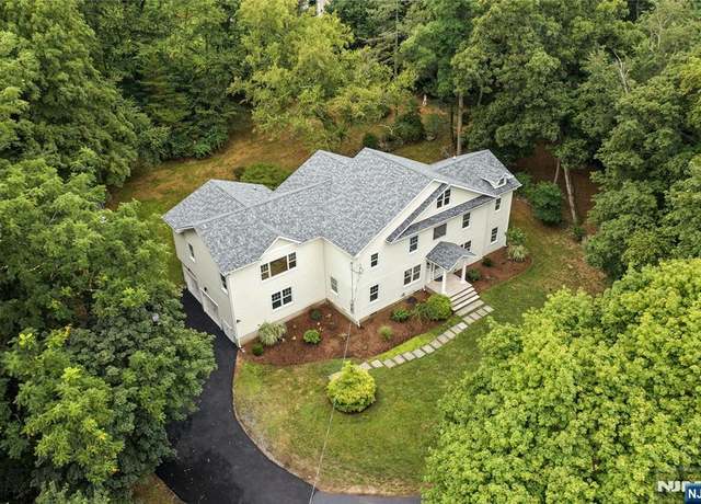 Property at 174 Upper Saddle River Rd, Montvale, NJ 07645, 5 beds, 4.5 baths
