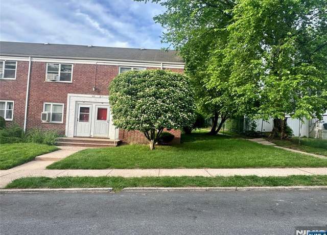 Property at 460 Clubway Way #47, Hackensack, NJ 07601, 2 beds, 1 bath