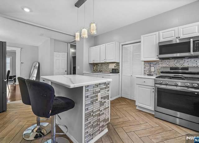 Property at 8 Laventhal Ave, Irvington, NJ 07111, 6 beds, 2 baths