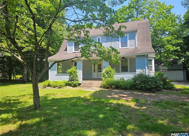 Property at 276 Werimus Rd, Woodcliff Lake, NJ 07677, 4 beds, 2.5 baths