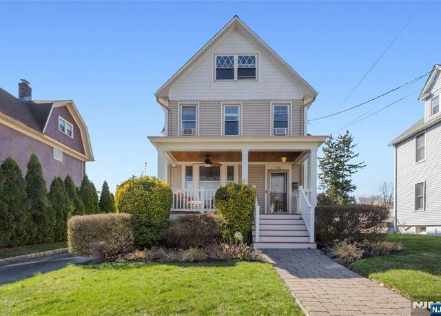 Property at 56 Hudson Ave, Ridgefield Park, NJ 07660, 4 beds, 3.5 baths