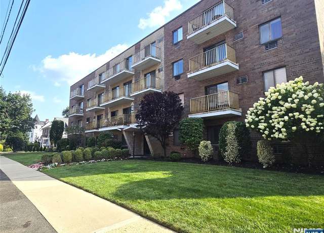 Property at 245 Anderson St Unit 4i, Hackensack, NJ 07601, 1 bed, 1 bath