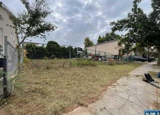 Property at 480 S 19th St, Newark, NJ 07103