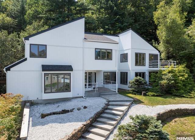 Property at 215 Eileen Dr, Cedar Grove, NJ 07009, 4 beds, 3.5 baths
