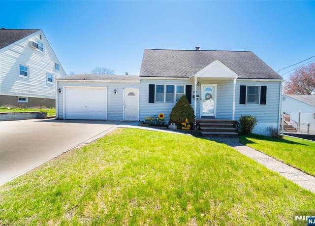 Property at 28 Overmount Ave, Woodland Park, NJ 07424, 3 beds, 2 baths