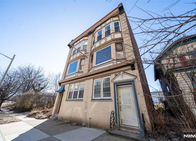 Property at 26 Orange Rd, Montclair, NJ 07042, 5 beds, 6 baths