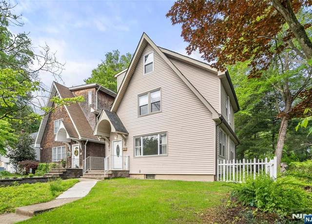Property at 93 Stelfox St, Demarest, NJ 07627, 2 beds, 1.5 baths