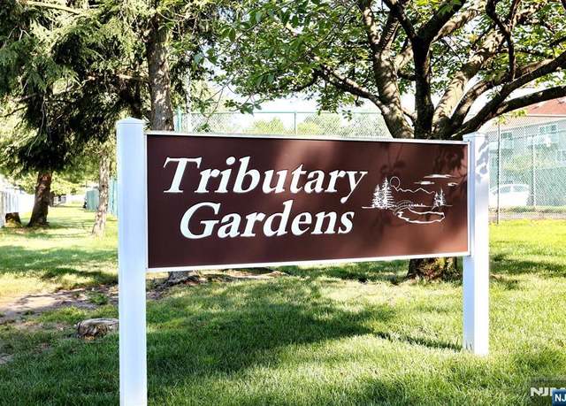 Property at 29 Presidential Dr, Englewood, NJ 07631, 2 beds, 2 baths