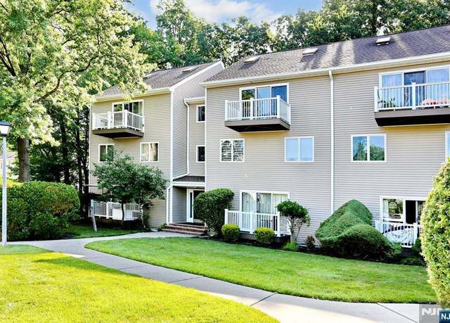 Property at 29 Presidential Dr, Englewood, NJ 07631, 2 beds, 2 baths
