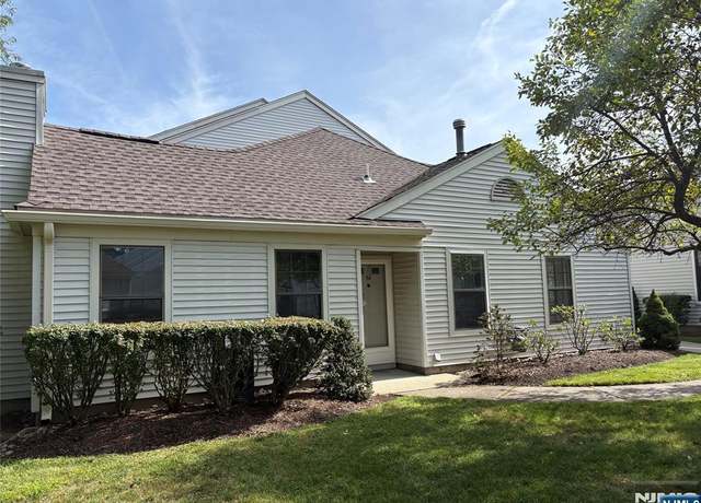 Property at 54 Fromm Ct, Mahwah, NJ 07430, 2 beds, 1 bath