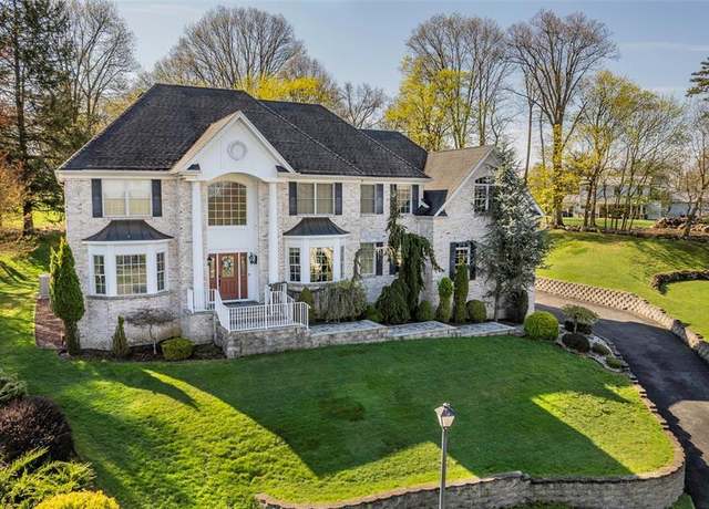 Property at 6 Baldwin Ct, Fairfield, NJ 07004, 6 beds, 4.5 baths