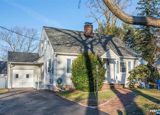 Property at 158 Cottage Rd, Wyckoff, NJ 07481, 4 beds, 2 baths