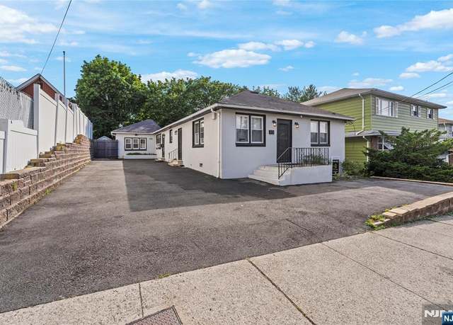 Property at 401-403 Essex St, Hackensack, NJ 07601, 6 beds, 3 baths
