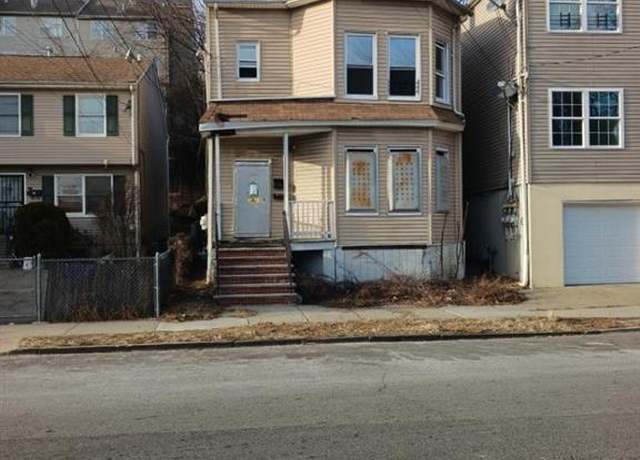 Property at 21 Garfield Ave, Paterson, NJ 07522, 2 beds, 1 bath