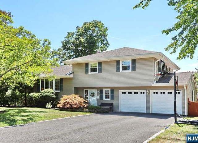 Property at 19 Lake Dr, Westwood, NJ 07675, 4 beds, 2 baths