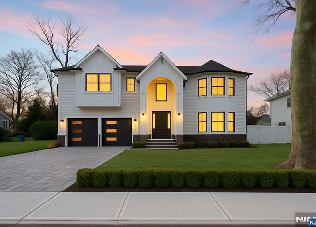 Property at 806 Arbor Rd, Paramus, NJ 07652, 6 beds, 5.5 baths