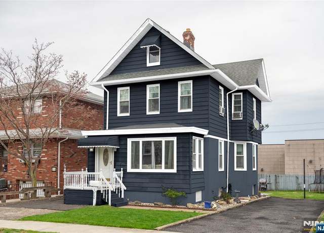 Property at 130 Jefferson St, Wood Ridge, NJ 07075, 3 beds, 2 baths