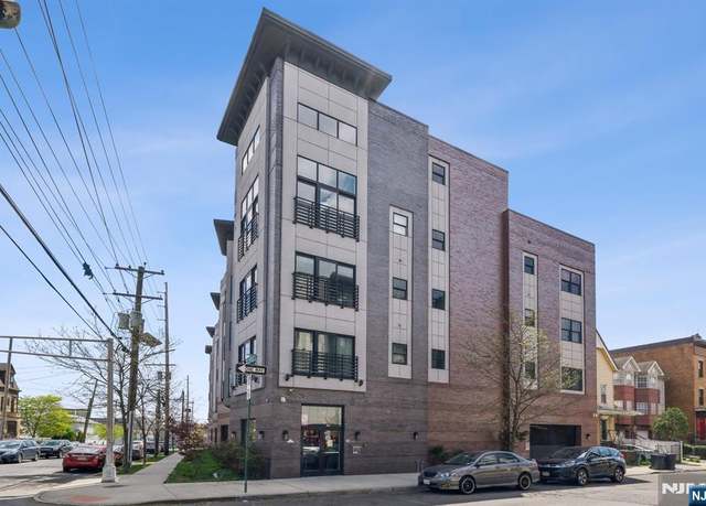 Property at 110-114 Br Broad #203, Newark, NJ 07104, 3 beds, 2 baths