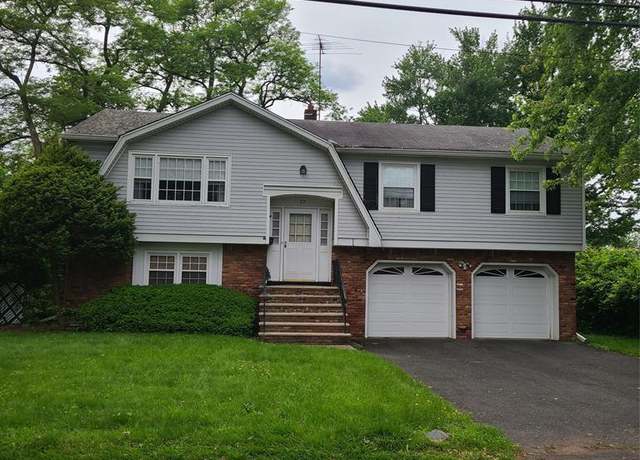Property at 17 Parkway, Little Falls, NJ 07424, 4 beds, 1.5 baths