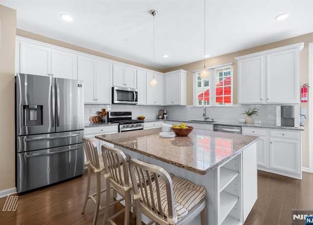 Property at 12-34 Plaza Rd, Fair Lawn, NJ 07410, 3 beds, 2.5 baths