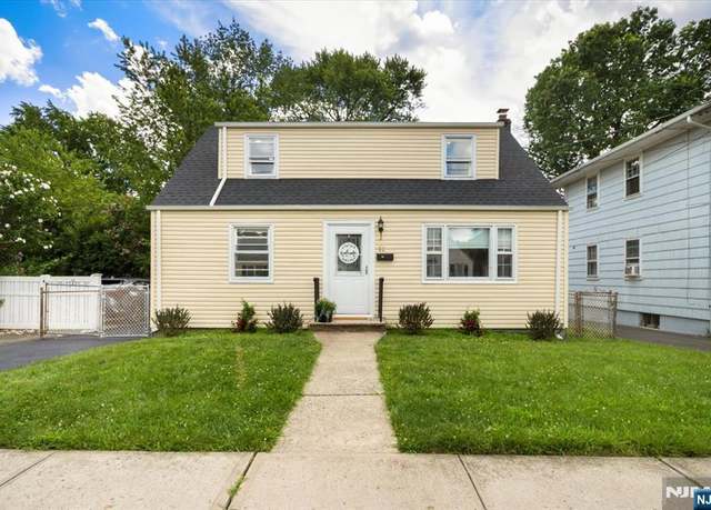 Property at 12 Union Pl, Bloomfield, NJ 07003, 3 beds, 2 baths