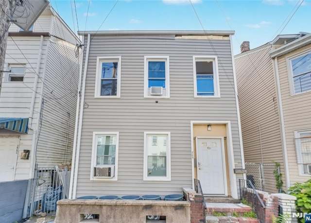 Property at 532 Summer St, Paterson, NJ 07501, 5 beds, 5 baths