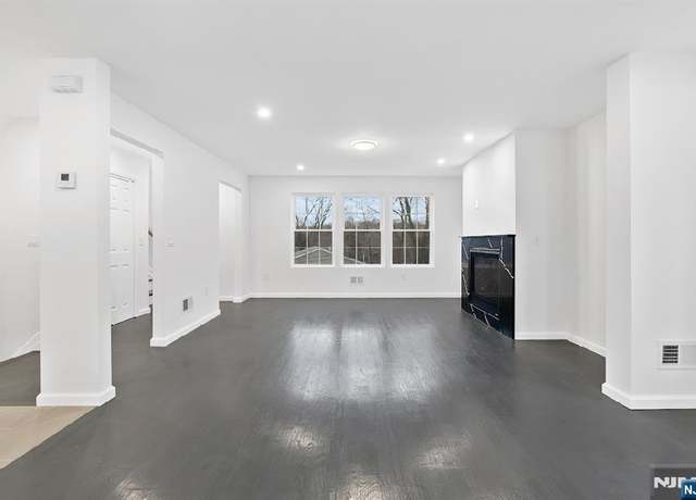 Property at 0 Roger Ave, Wanaque, NJ 07420, 3 beds, 2.5 baths