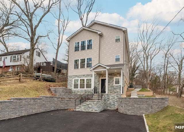 Property at 0 Roger Ave, Wanaque, NJ 07420, 3 beds, 2.5 baths