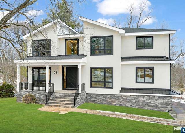 Property at 26 Shrewsbury Dr, Livingston, NJ 07039, 6 beds, 5.5 baths