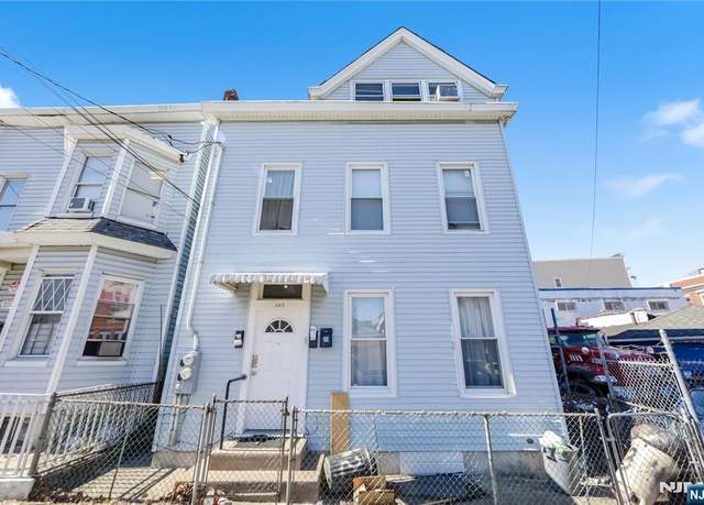 Property at 462 Rosa Parks Blvd, Paterson, NJ 07501, 6 beds, 4 baths