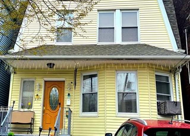 Property at 207 N 11th St, Newark, NJ 07107, 3 beds, 1.5 baths