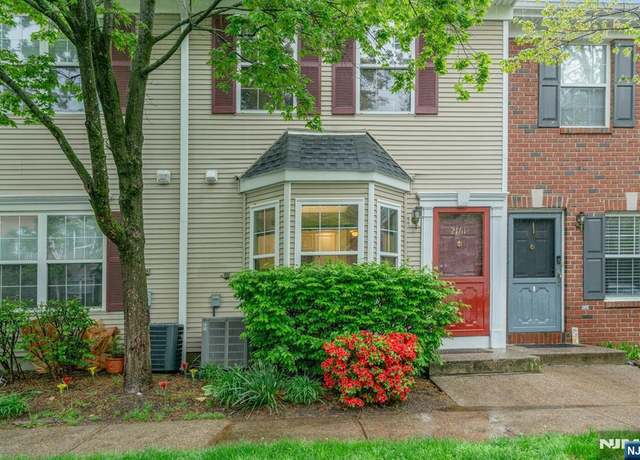 Property at 2161 Jordan Ct, Mahwah, NJ 07430, 2 beds, 2.5 baths
