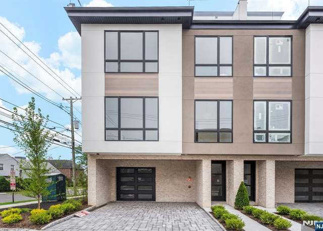 Property at 2286 7th Ave, Fort Lee, NJ 07024, 4 beds, 4.5 baths