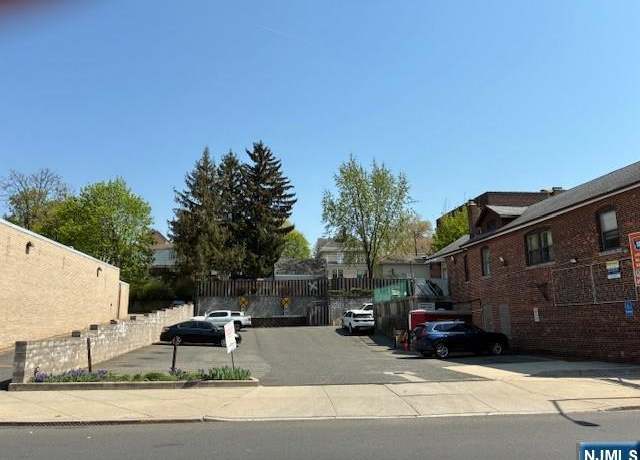 Property at 510 Broad Ave, Ridgefield, NJ 07657
