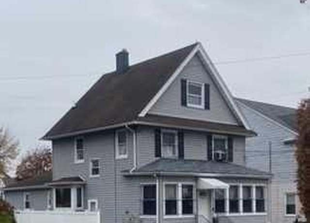 Property at 163 Laurel Ave, Kearny, NJ 07032, 7 beds, 2 baths