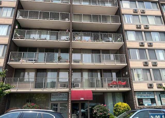 Property at 515 Anderson Ave Unit 2G, Cliffside Park, NJ 07010, 1 bed, 1 bath