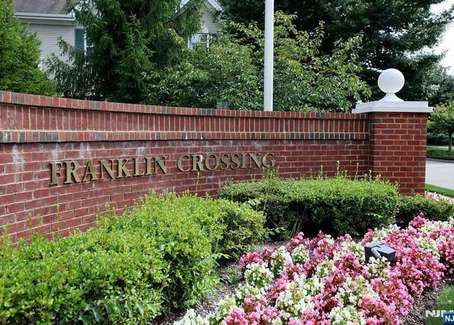 Property at 1007 Cumberland Ct, Mahwah, NJ 07430, 2 beds, 2.5 baths