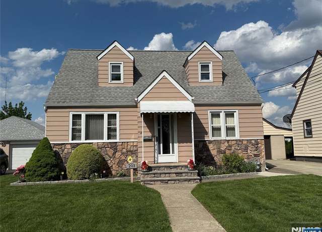 Property at 203 Charlton Ave, Lodi, NJ 07644, 3 beds, 1.5 baths
