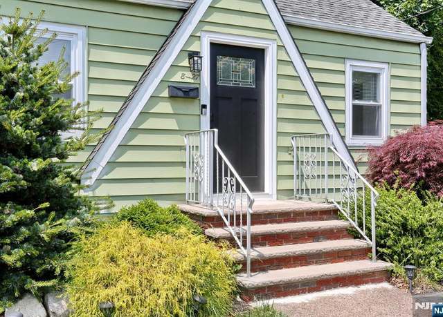 Property at 8-27 Park Ave, Fair Lawn, NJ 07410, 3 beds, 2 baths