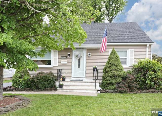 Property at 1218 Lincoln Ave, Pompton Lakes, NJ 07442, 3 beds, 2 baths