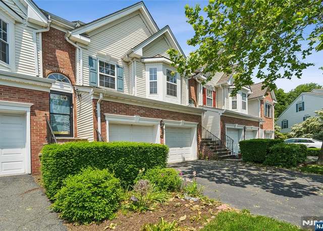 Property at 315 Winthrop Dr #3082, Nutley, NJ 07110, 2 beds, 2.5 baths