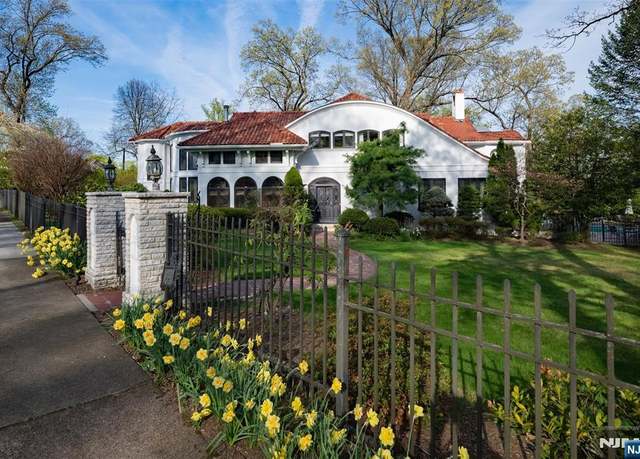 Property at 353 Highland Ave, Ridgewood, NJ 07450, 5 beds, 5.5 baths