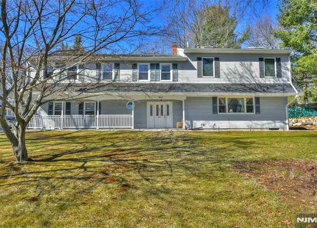 Property at 207 E Crescent Ave, Ramsey, NJ 07446, 5 beds, 3.5 baths