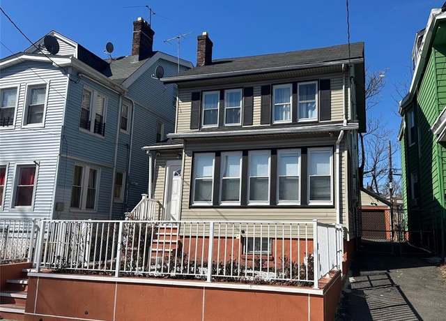 Property at 1041 Hunterdon St, Newark, NJ 07112, 4 beds, 2.5 baths