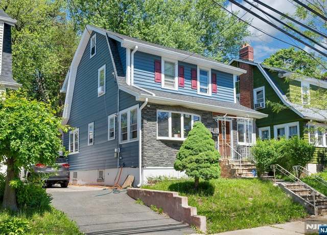 Property at 139-141 Pine Grove Ter, Newark, NJ 07106, 4 beds, 2.5 baths
