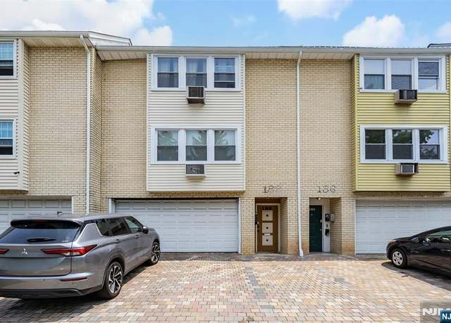 Property at 188 Park St, East Orange, NJ 07017, 4 beds, 4 baths
