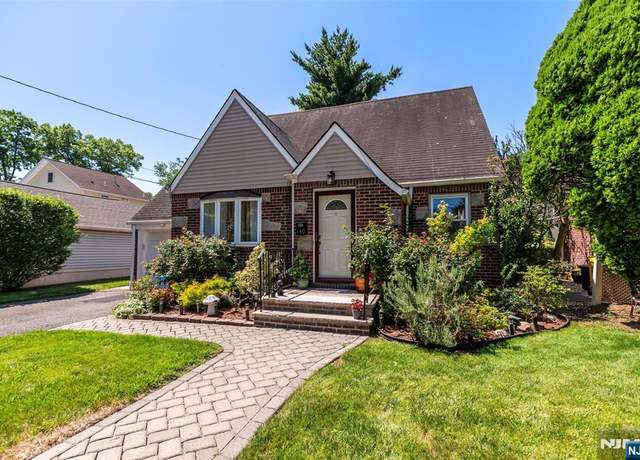 Property at 140 Blauvelt St, Teaneck, NJ 07666, 4 beds, 2 baths