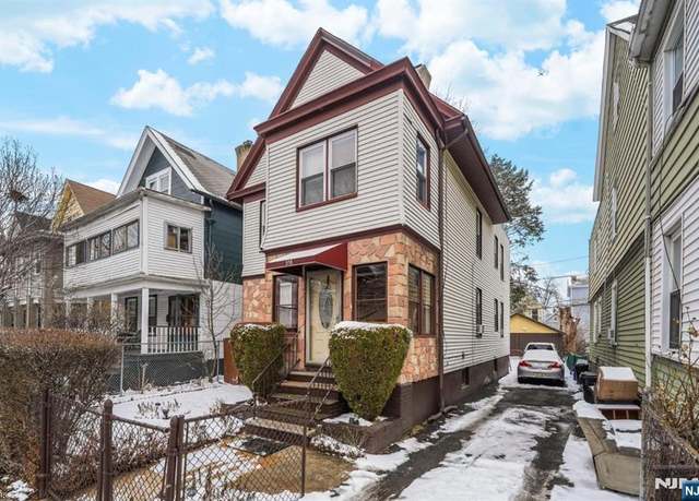 Property at 516 Norwood St, East Orange, NJ 07018, 6 beds, 3 baths
